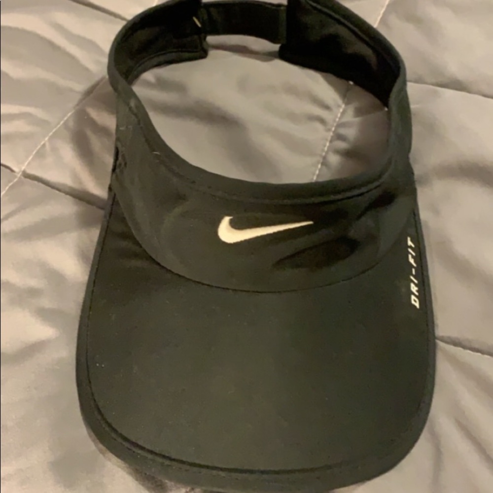 Nike visor